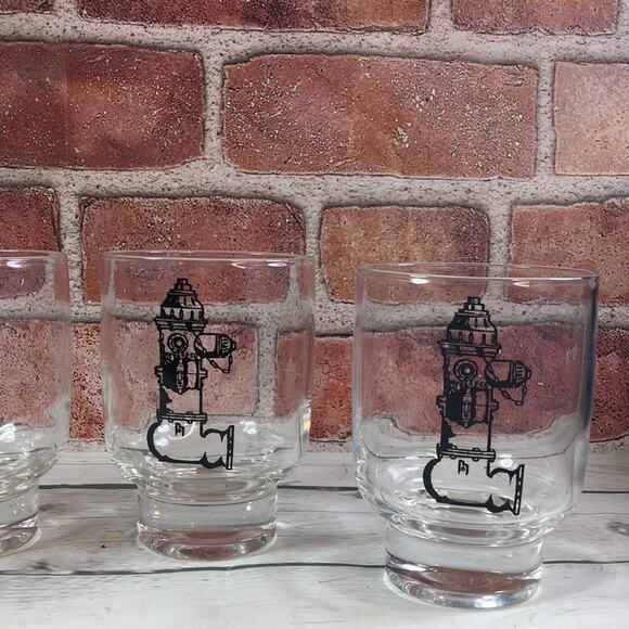 4 Heavy Bottom 10-ounce Low-Ball Glasses with Fire Hydrant Images Firefighter - Picture 4 of 8